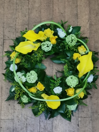 Wreath Contemporary Yellow
