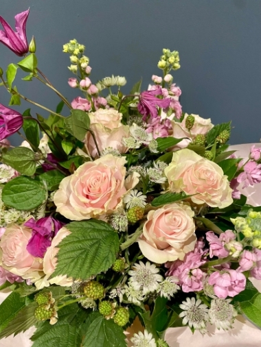 Selenas Romantic Choice